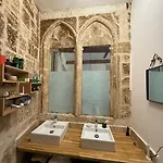Chic Renovation Of Medieval Monastery Apartman Montpellier